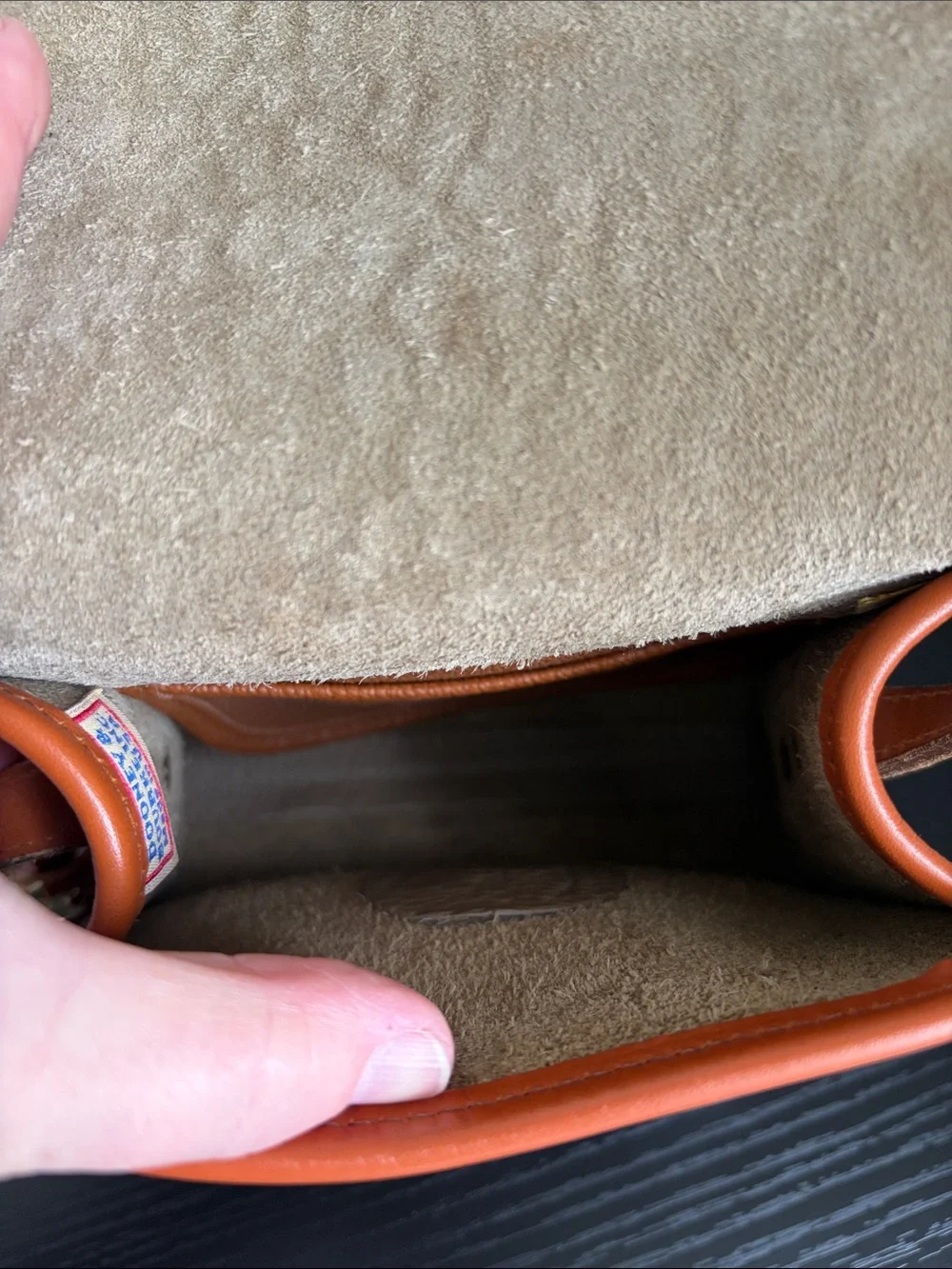 Dooney & Bourke Classic Tan Crossbody Shoulder Bag - Brown & Tan COA